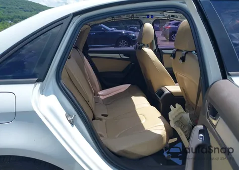 2013 Audi A4 2.0T Premium из США, поврежденный, VIN WAUBFAFL5DN032575